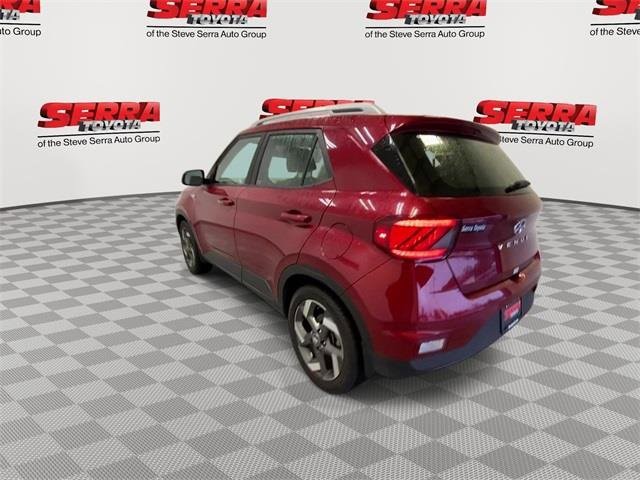 Used 2024 Hyundai Venue Limited image 7