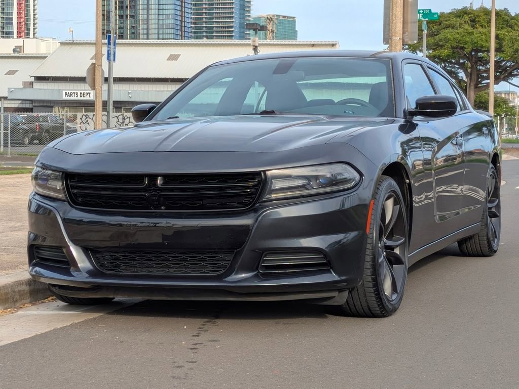 Used 2018 Dodge Charger SXT w/ Blacktop Package
