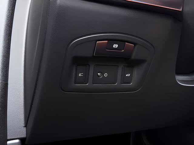 Used 2024 Jaguar I-PACE R-Dynamic HSE image 19