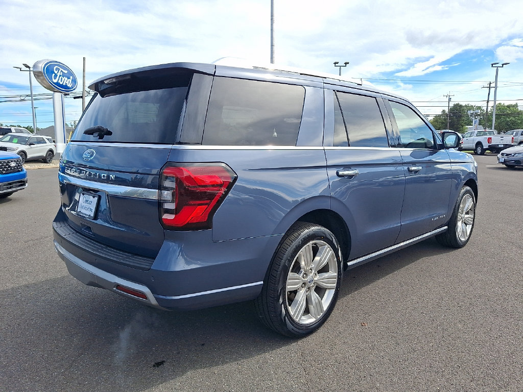Used 2022 Ford Expedition Platinum AWD/4WD image 9