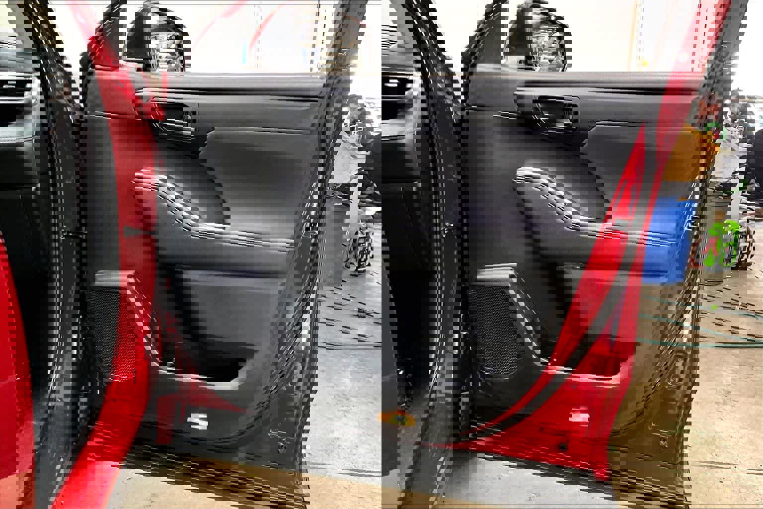 Used 2021 Toyota Highlander LE image 26