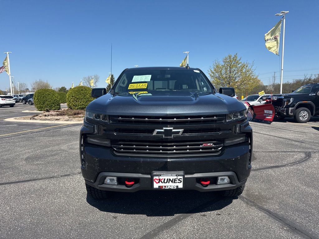 Used 2020 Chevrolet Silverado 1500 LT Trail Boss image 2