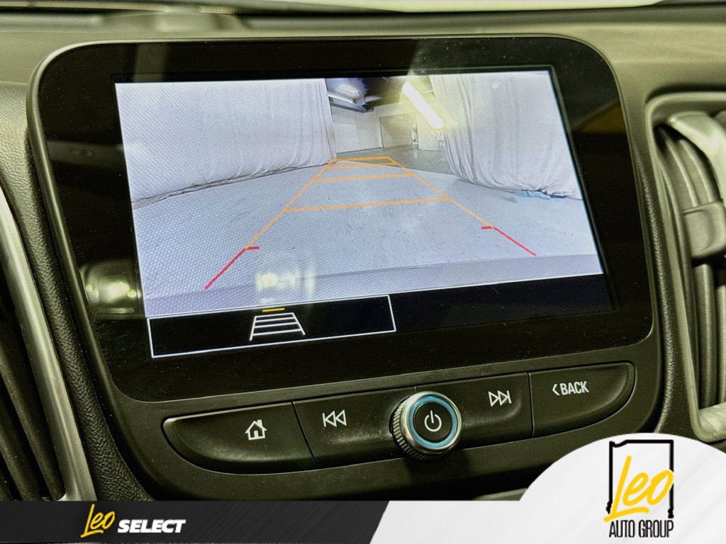 Used 2025 Chevrolet Malibu LT FWD image 15
