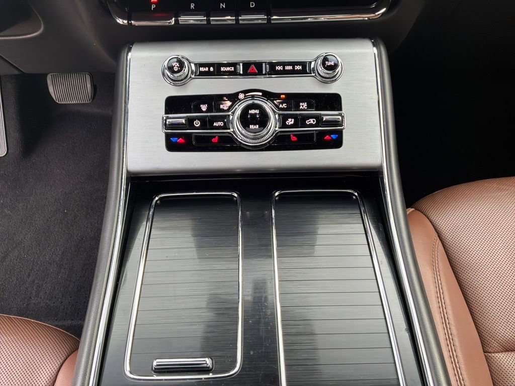 Certified 2024 Lincoln Aviator Reserve image 21