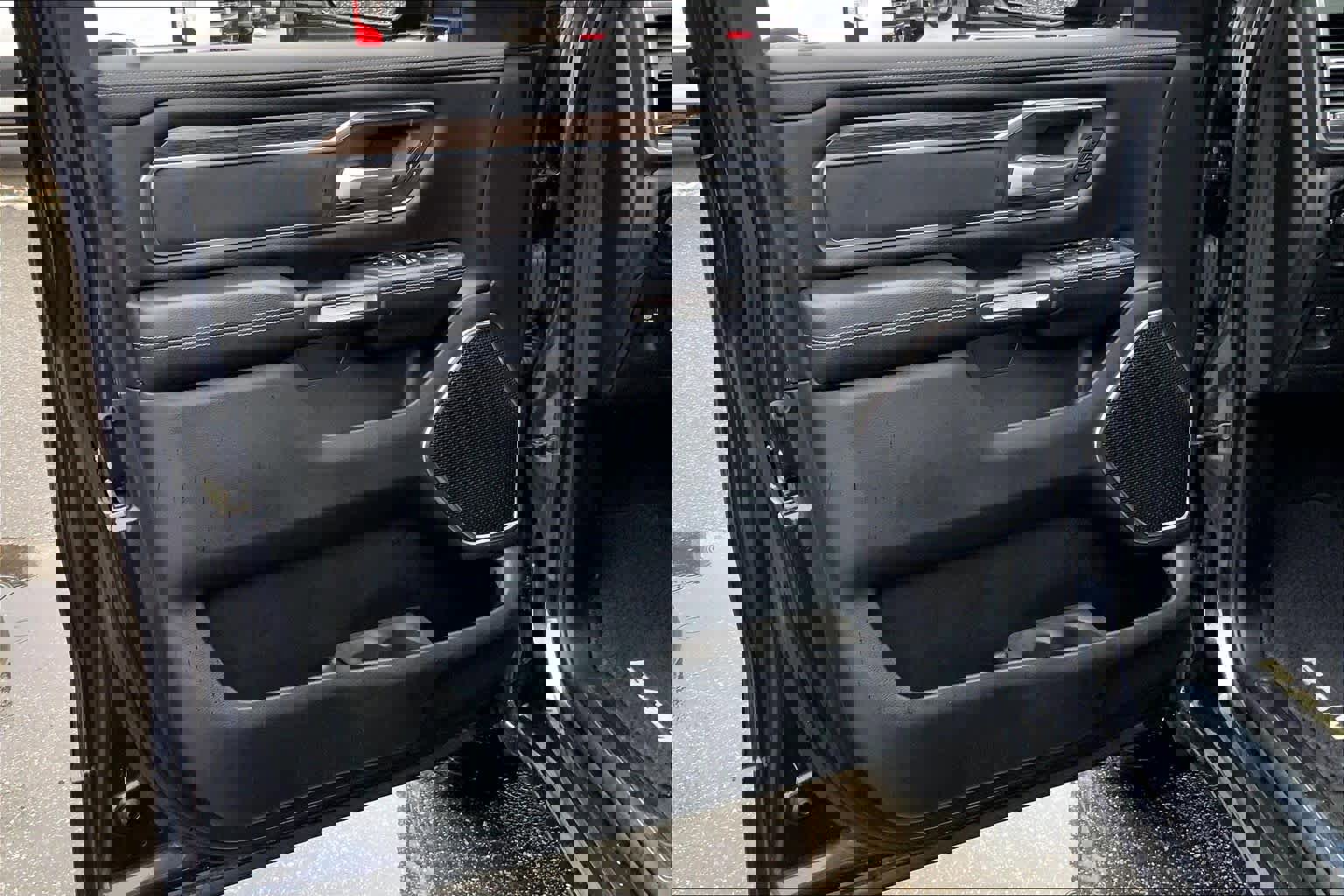 Used 2019 RAM 1500 Laramie image 19