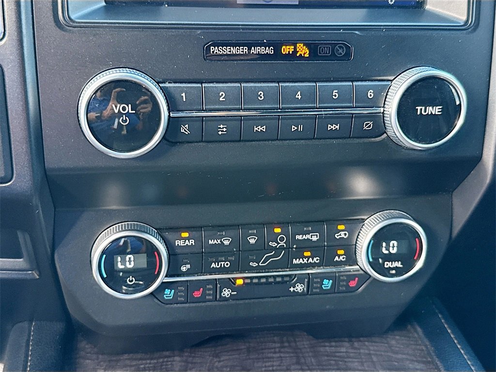 Used 2021 Ford Expedition Limited image 17