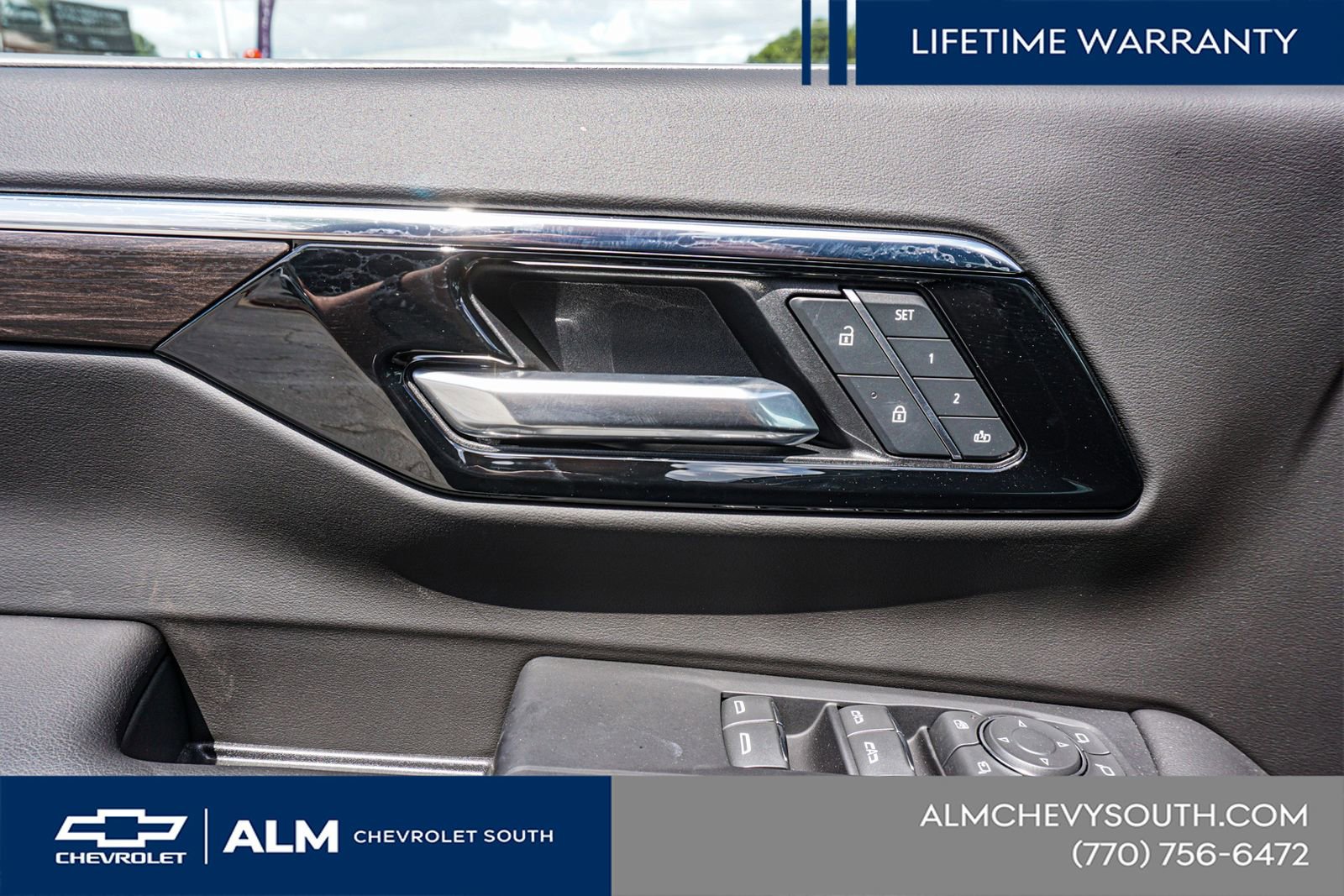 New 2025 Chevrolet Suburban Premier image 55