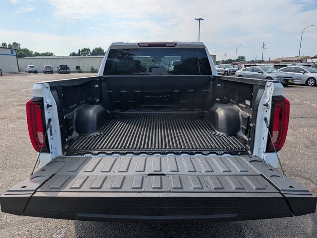 Used 2026 GMC Sierra 1500 SLT AWD/4WD image 8