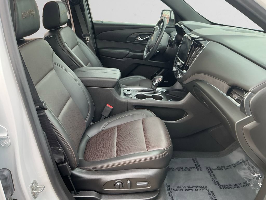 Used 2022 Chevrolet Traverse High Country w/ LPO, Floor Liner Package image 15