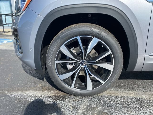 New 2026 Volkswagen Atlas Cross Sport SEL Premium R-Line AWD/4WD image 21
