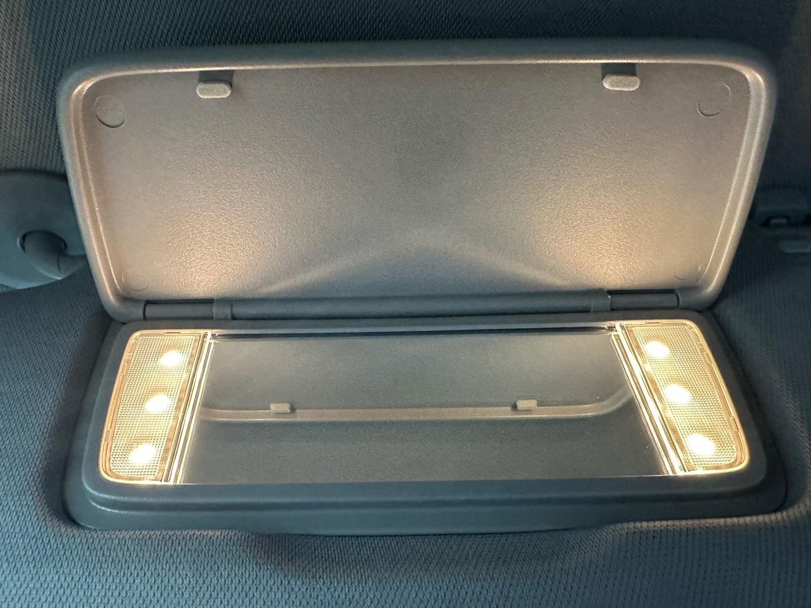 Used 2021 Chevrolet Equinox LS w/ LS Convenience Package FWD image 42