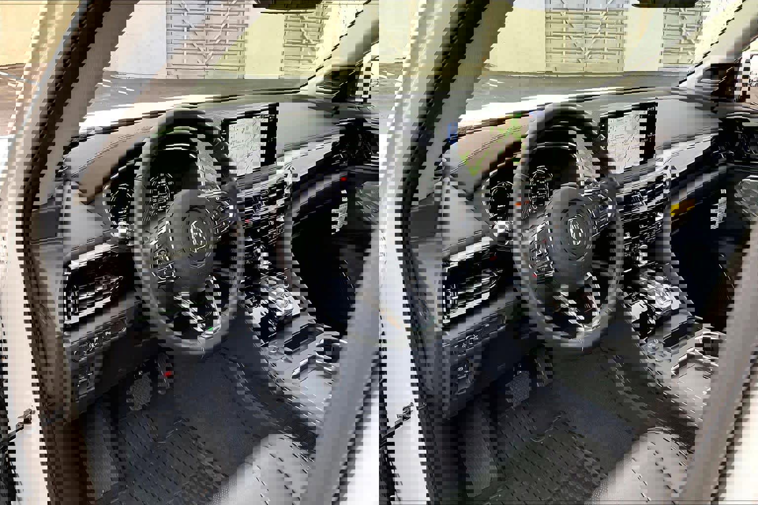 Used 2025 Acura MDX FWD w/ Technology Package image 15