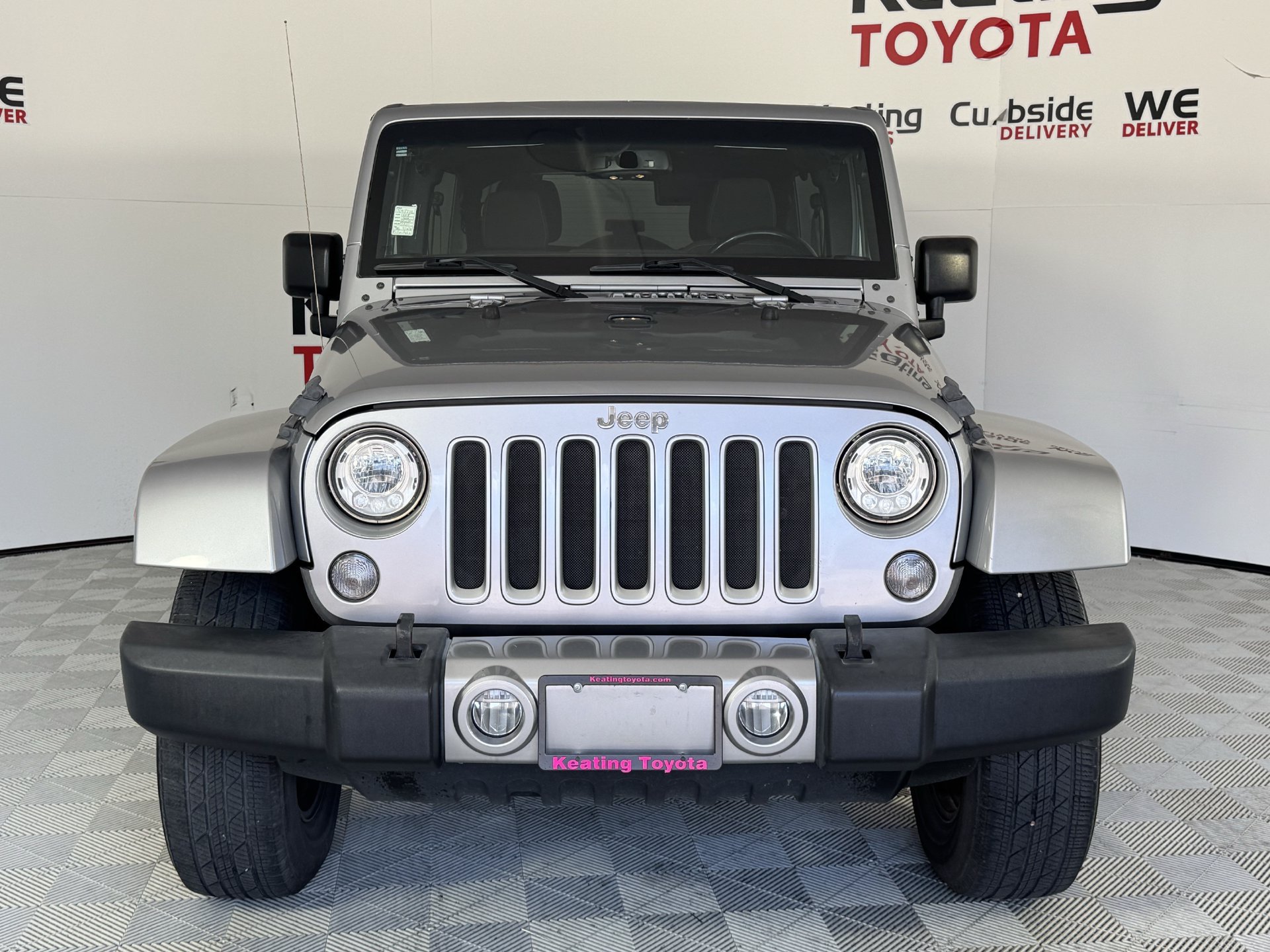 Used 2018 Jeep Wrangler Unlimited Sahara AWD/4WD image 10