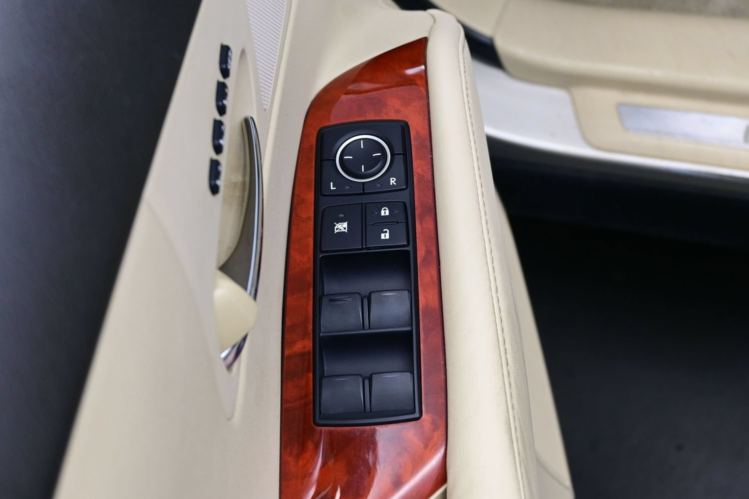 Used 2012 Lexus RX 350 AWD w/ Premium Pkg image 10