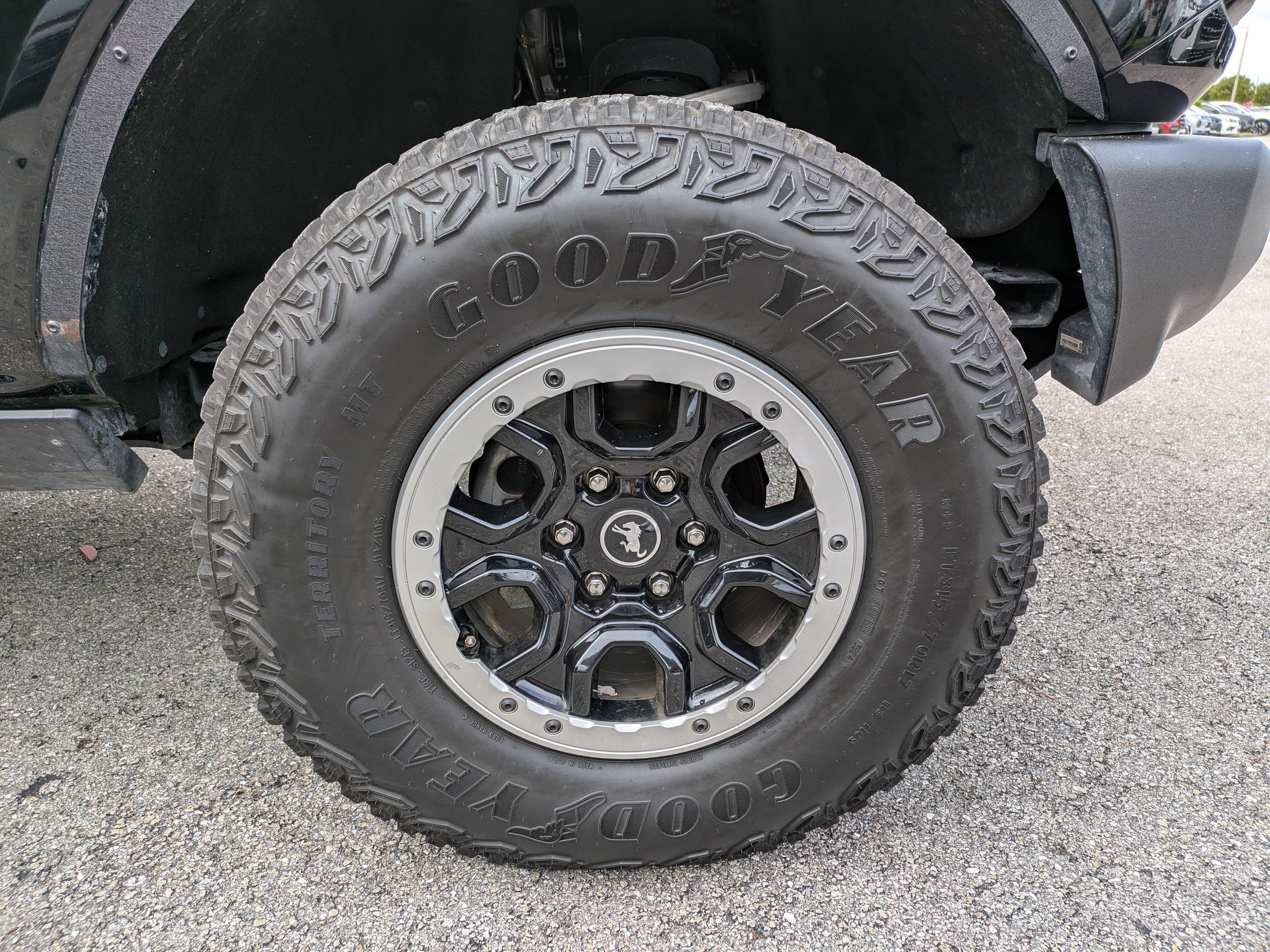 Used 2023 Ford Bronco Outer Banks image 11