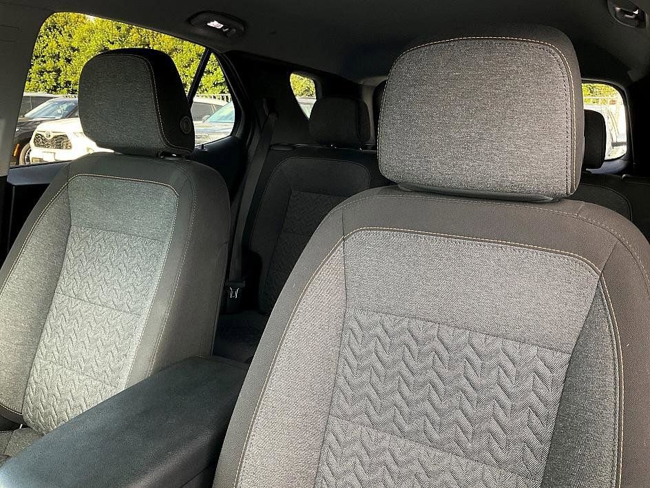 Used 2024 Chevrolet Equinox LT image 18