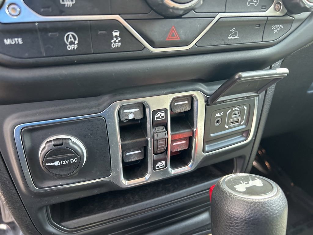 Used 2021 Jeep Wrangler Unlimited Sport image 39