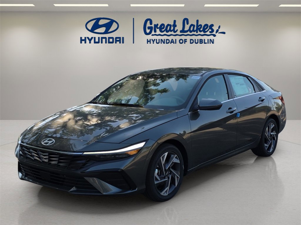 New 2025 Hyundai Elantra SEL