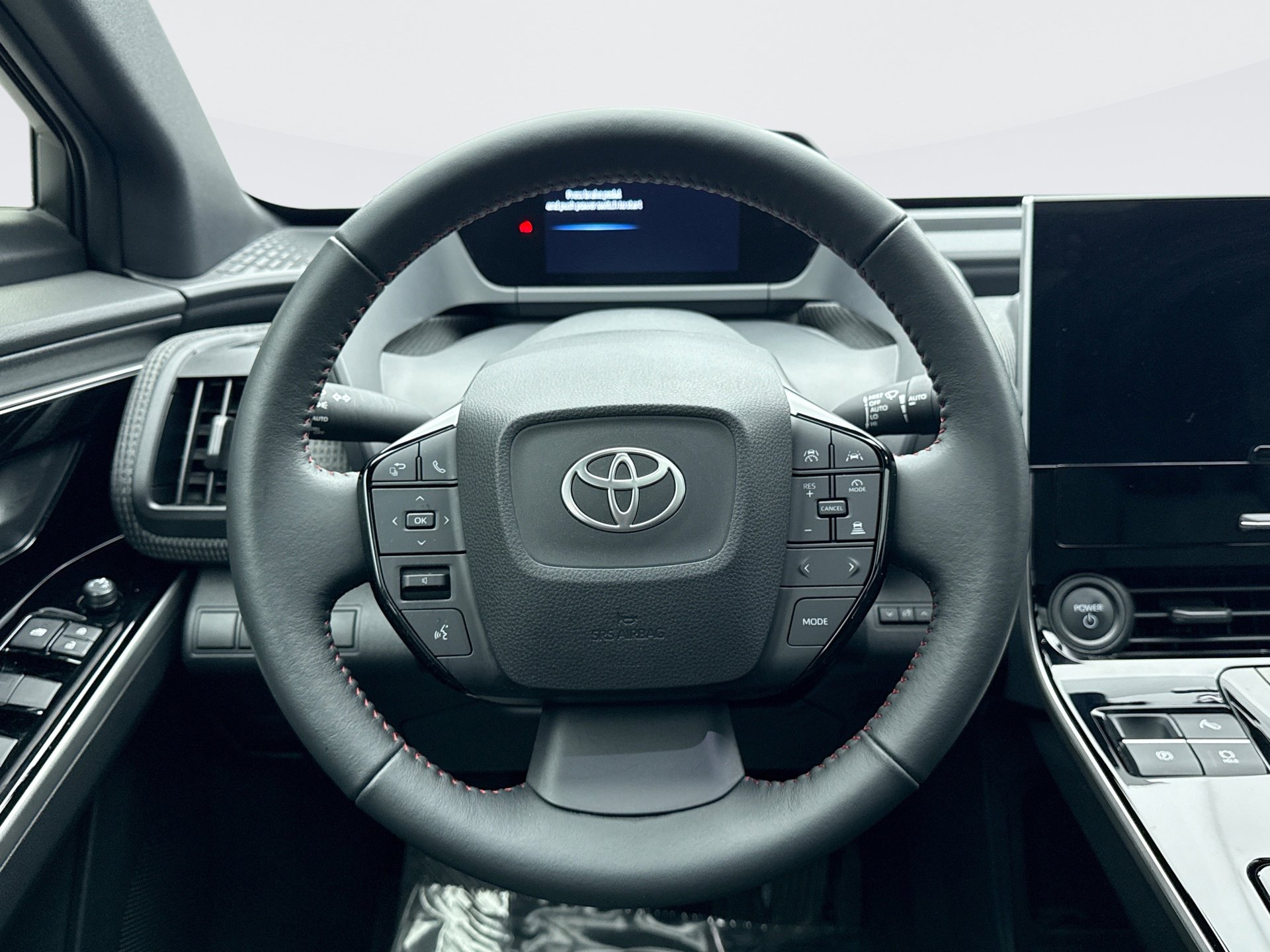 Used 2025 Toyota bZ4X AWD image 12