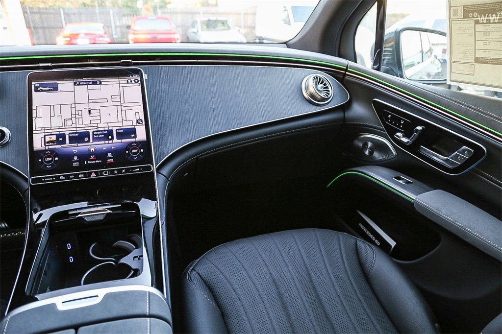 Used 2023 Mercedes-Benz EQS 450+ 4MATIC SUV image 19