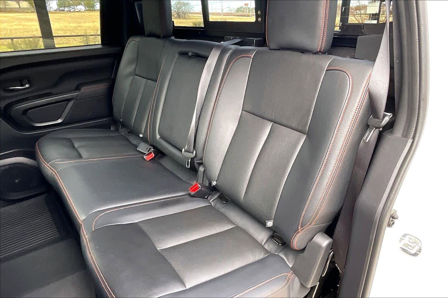 Used 2024 Nissan Titan PRO-4X w/ Pro-4x Convenience Package image 21