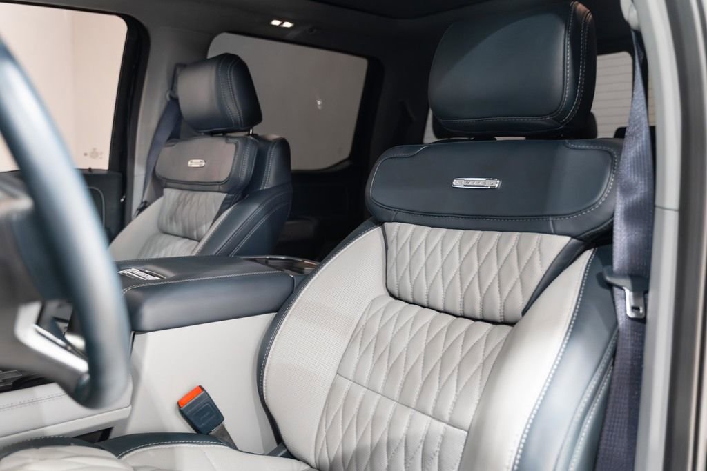 Used 2024 Ford F350 Limited w/ FX4 Off-Road Package image 7