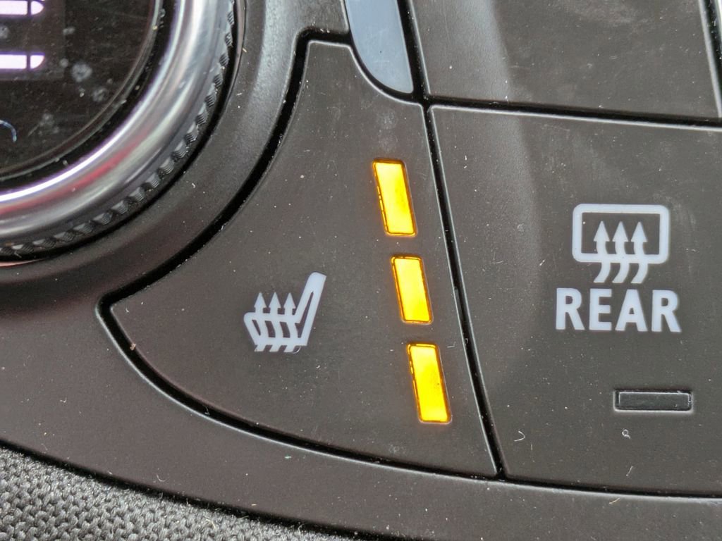 Used 2023 Chevrolet Malibu LT image 22