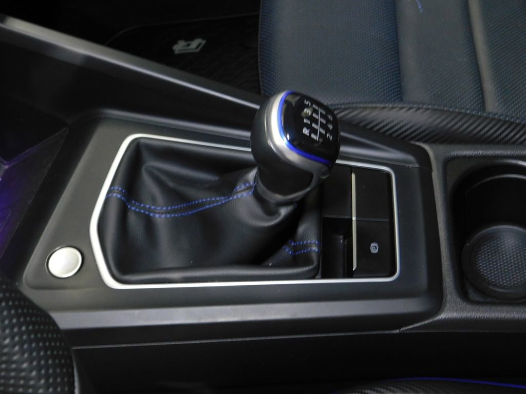 Used 2022 Volkswagen Golf R AWD/4WD image 35