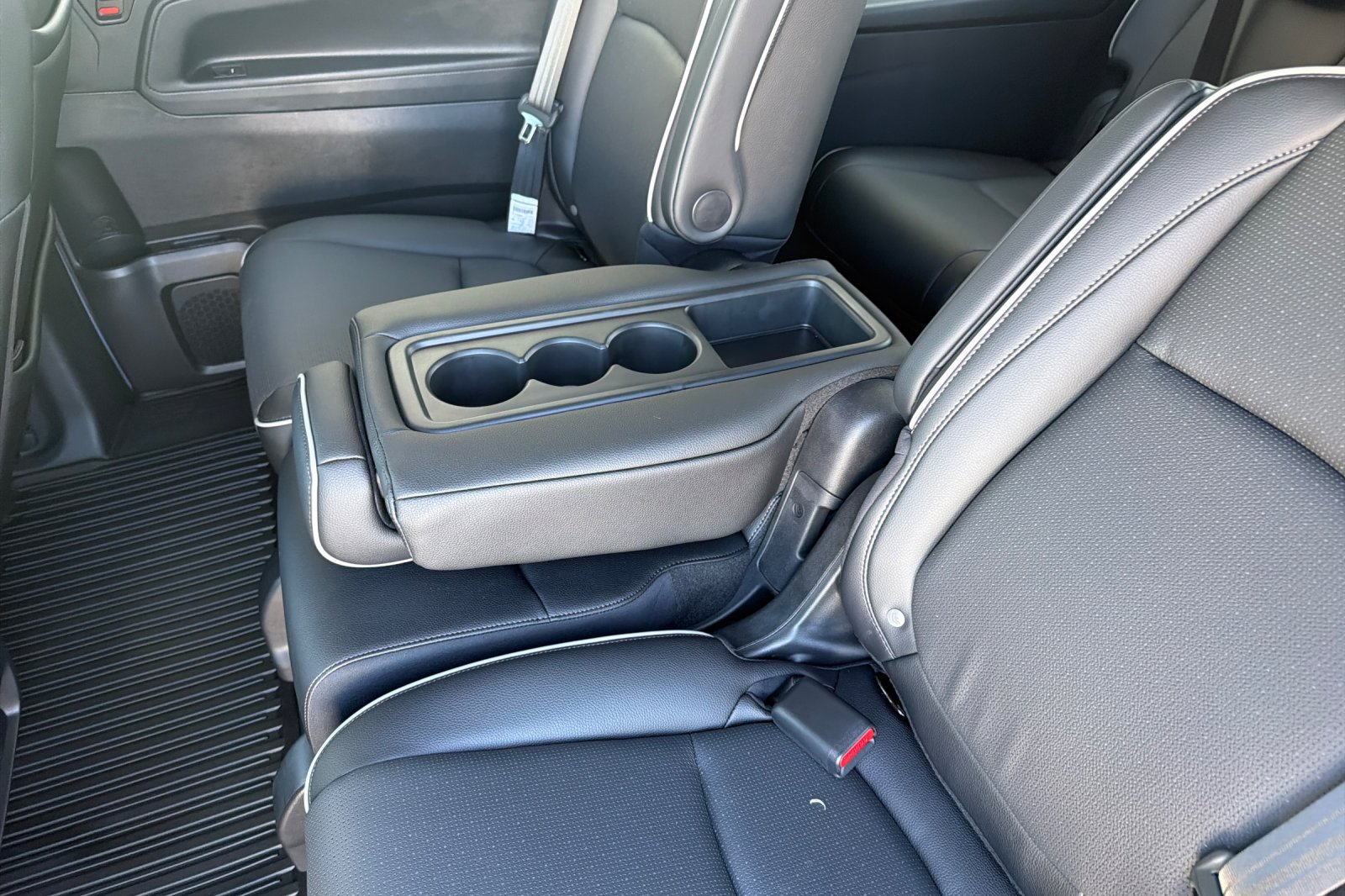 New 2027 Honda Odyssey Elite image 11