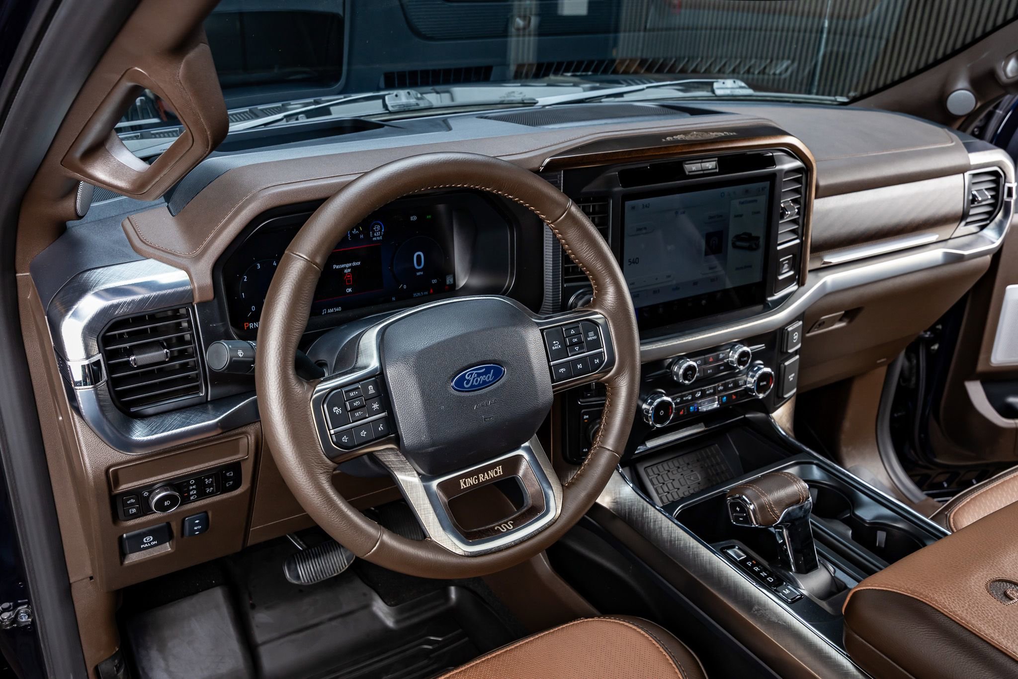 Used 2025 Ford F150 King Ranch w/ FX4 Off-Road Package image 17