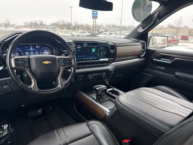 Used 2023 Chevrolet Silverado 1500 High Country AWD/4WD image 8