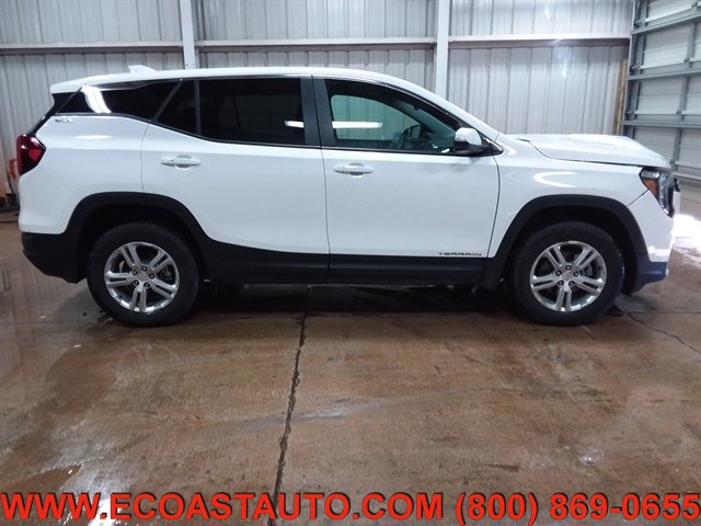 Used 2022 GMC Terrain SLE w/ LPO, Floor Liner Package AWD/4WD image 5