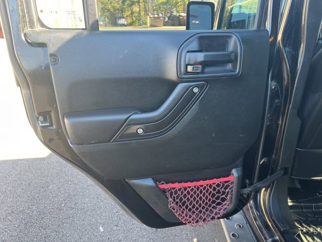 Used 2017 Jeep Wrangler Unlimited Rubicon image 21