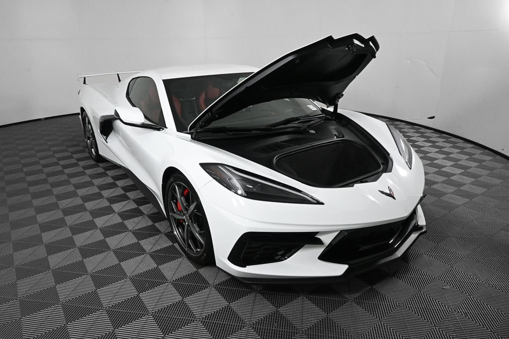 Used 2022 Chevrolet Corvette Stingray Premium Cpe w/ Z51 Performance Package image 27