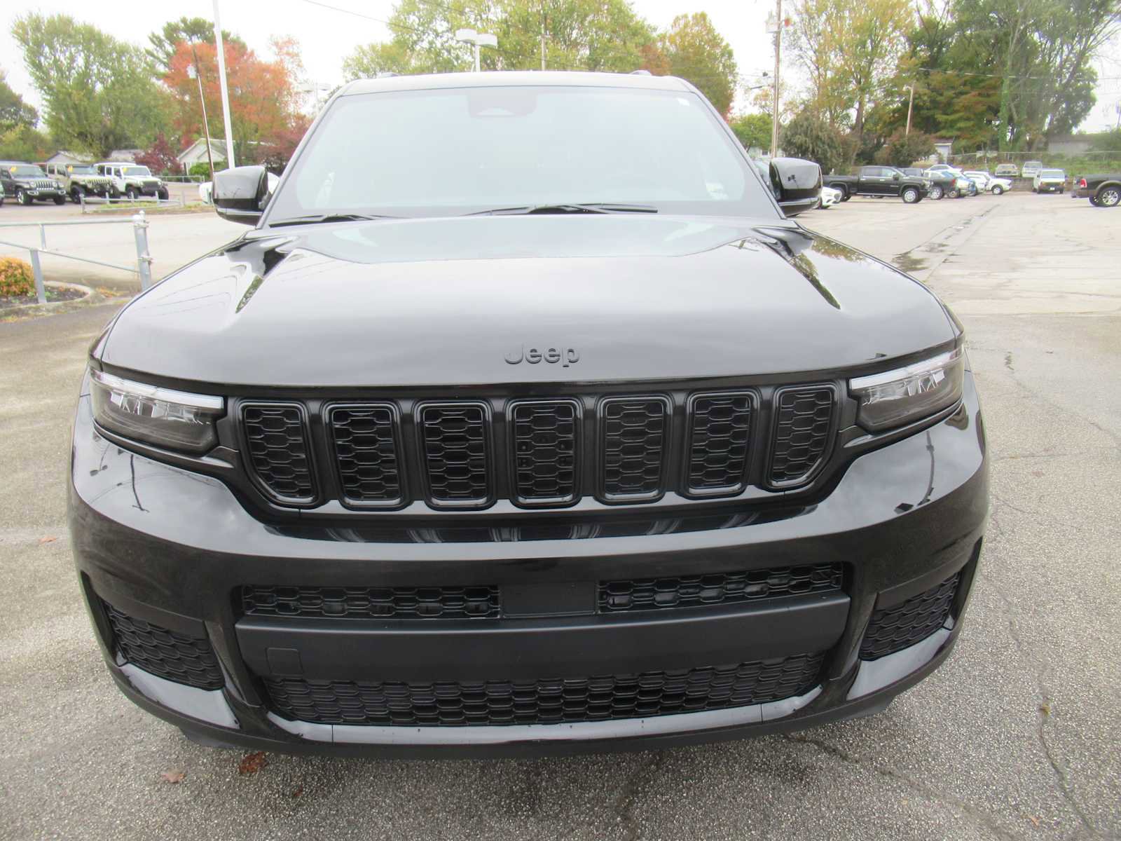 New 2025 Jeep Grand Cherokee L Altitude image 11