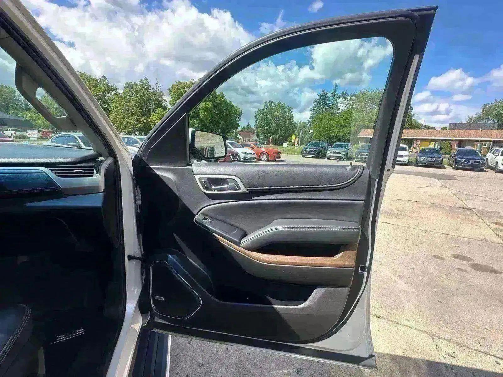 Used 2018 GMC Yukon XL Denali w/ Denali Ultimate Package image 40