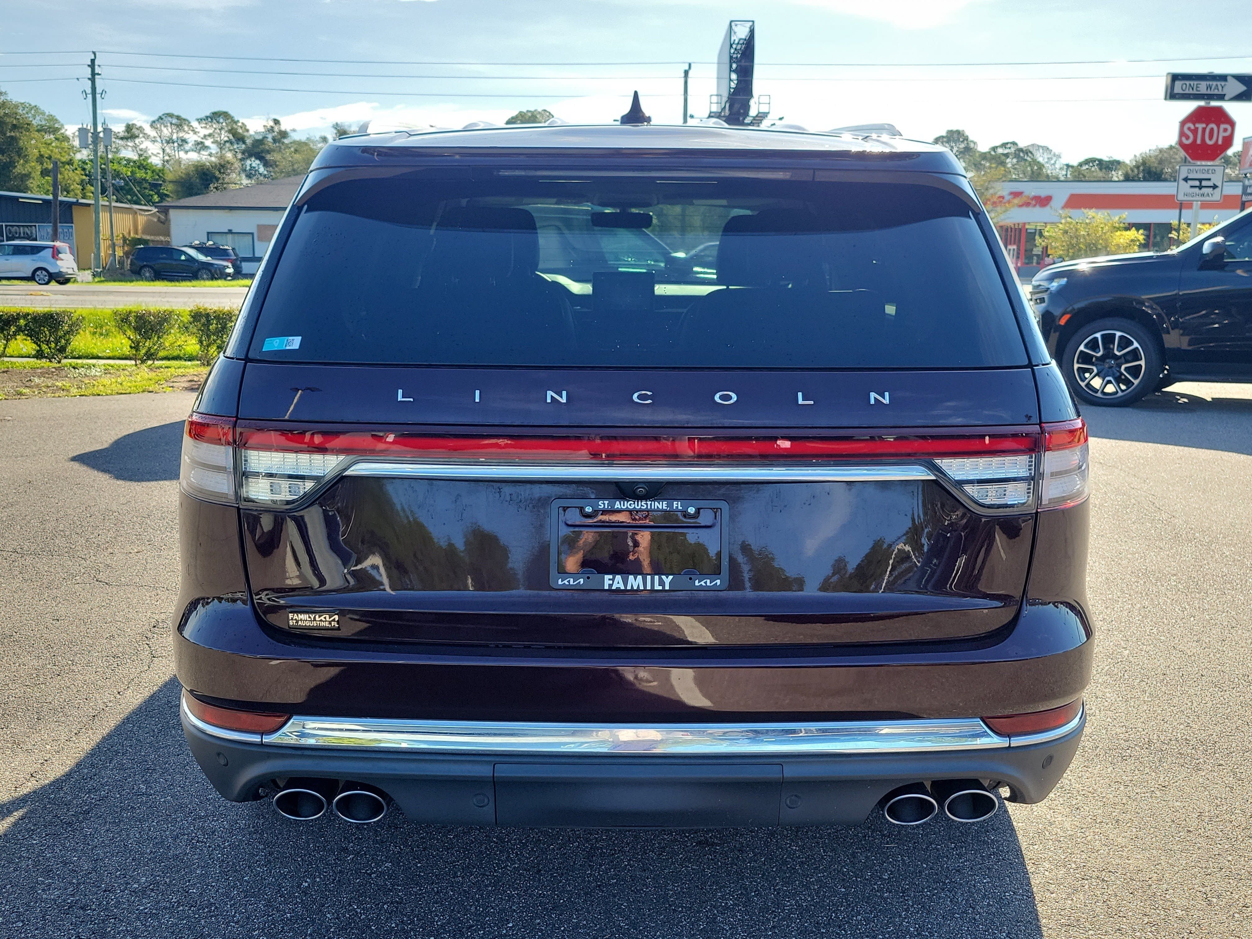 Used 2024 Lincoln Aviator Reserve w/ Equipment Group 201A RWD image 5