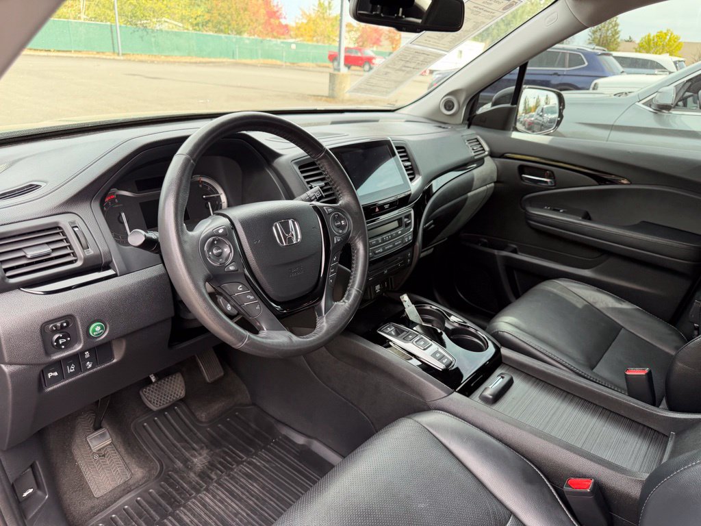 Used 2018 Honda Pilot Elite image 16