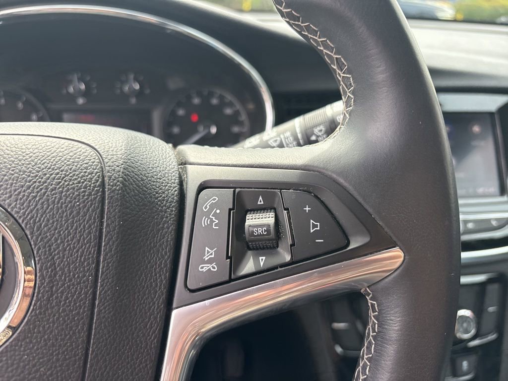 Used 2022 Buick Encore Preferred w/ Safety Package AWD/4WD image 17