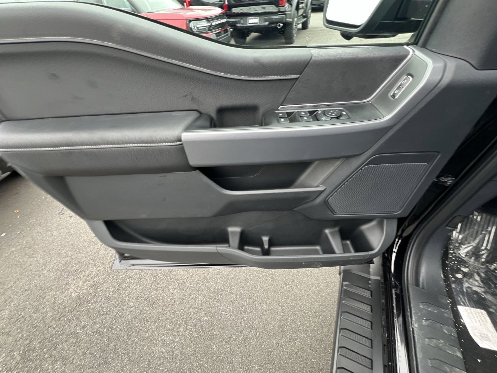 New 2026 Ford F150 XLT w/ Equipment Group 302A MID image 15