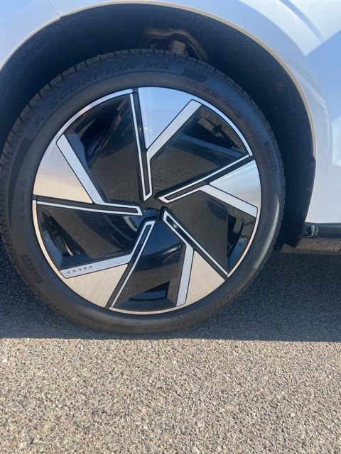 New 2025 Volvo EX90 Ultra w/ Protection Package Premier image 31