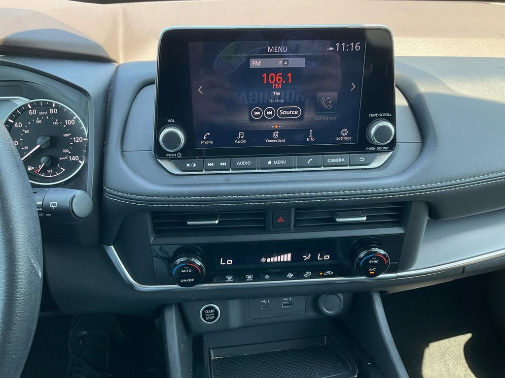 Used 2023 Nissan Rogue SV image 19