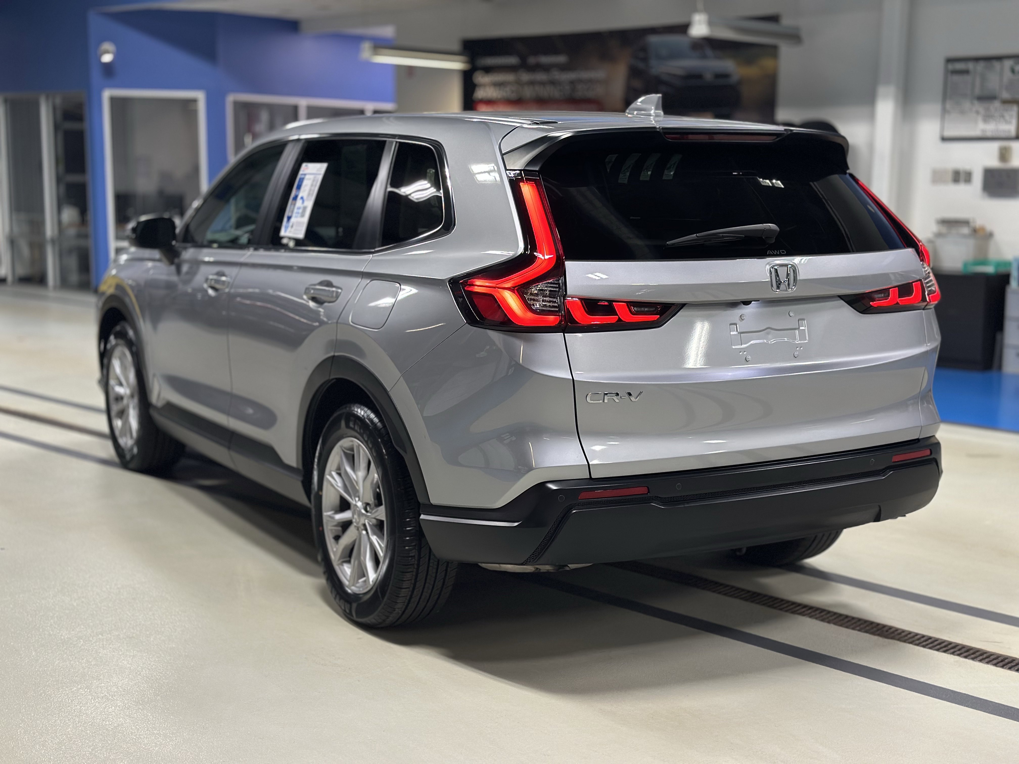 Used 2023 Honda CR-V EX-L image 7