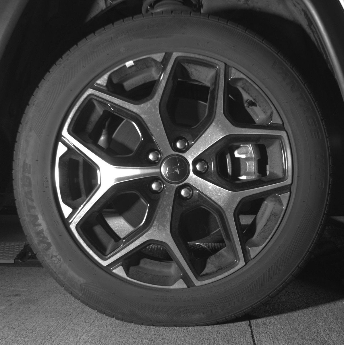 Used 2025 Jeep Compass Limited image 13