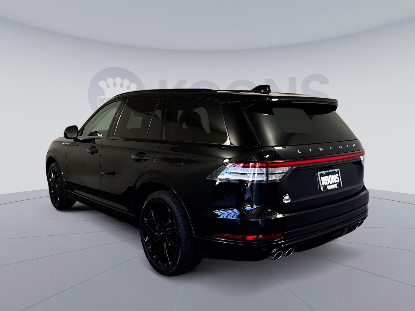 Used 2025 Lincoln Aviator Reserve w/ Equipment Group 201A AWD/4WD image 4