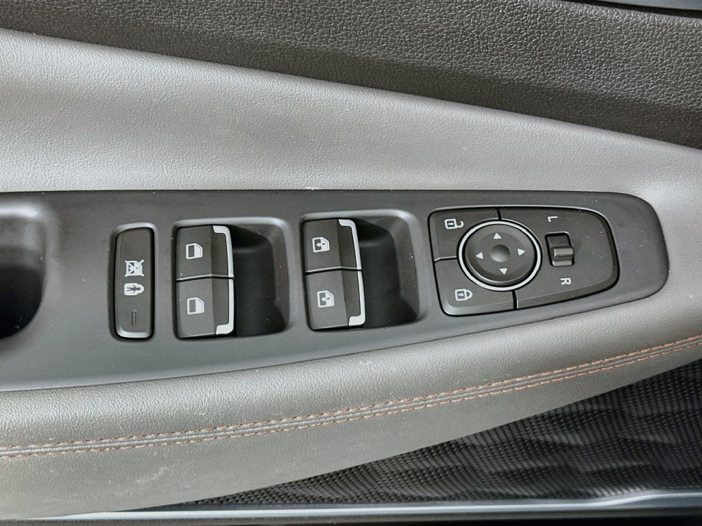 Used 2020 Hyundai Santa Fe SEL w/ Convenience + Premium Package AWD/4WD image 22