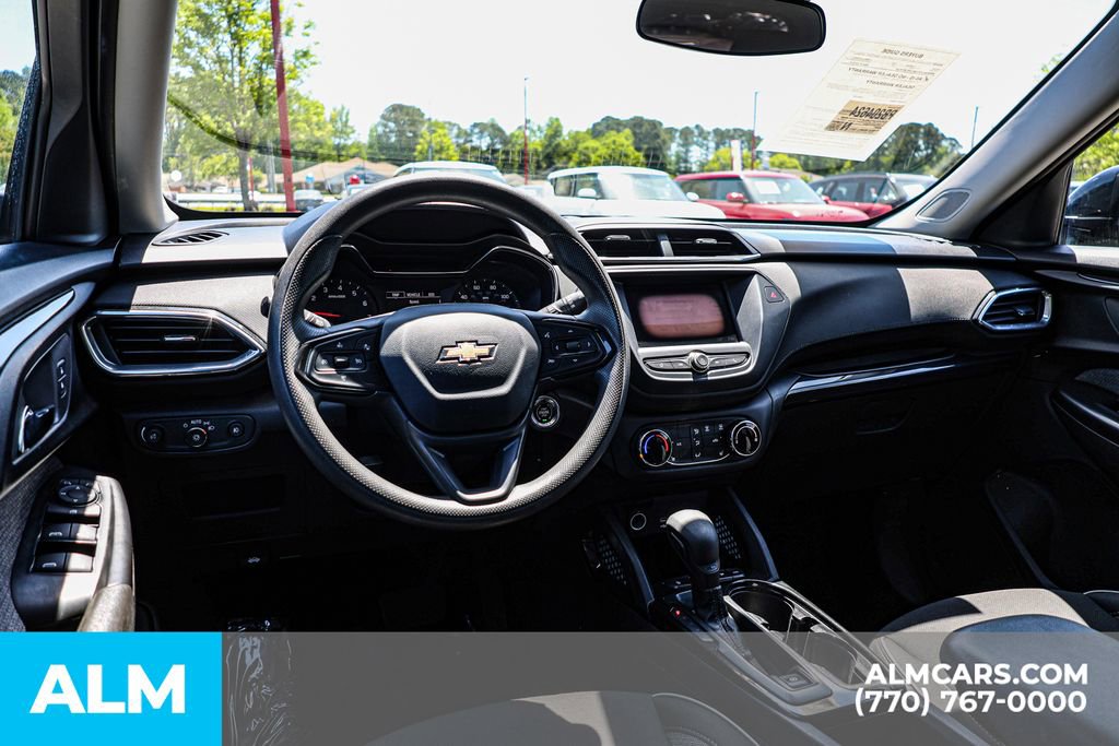 Used 2023 Chevrolet TrailBlazer LT image 28