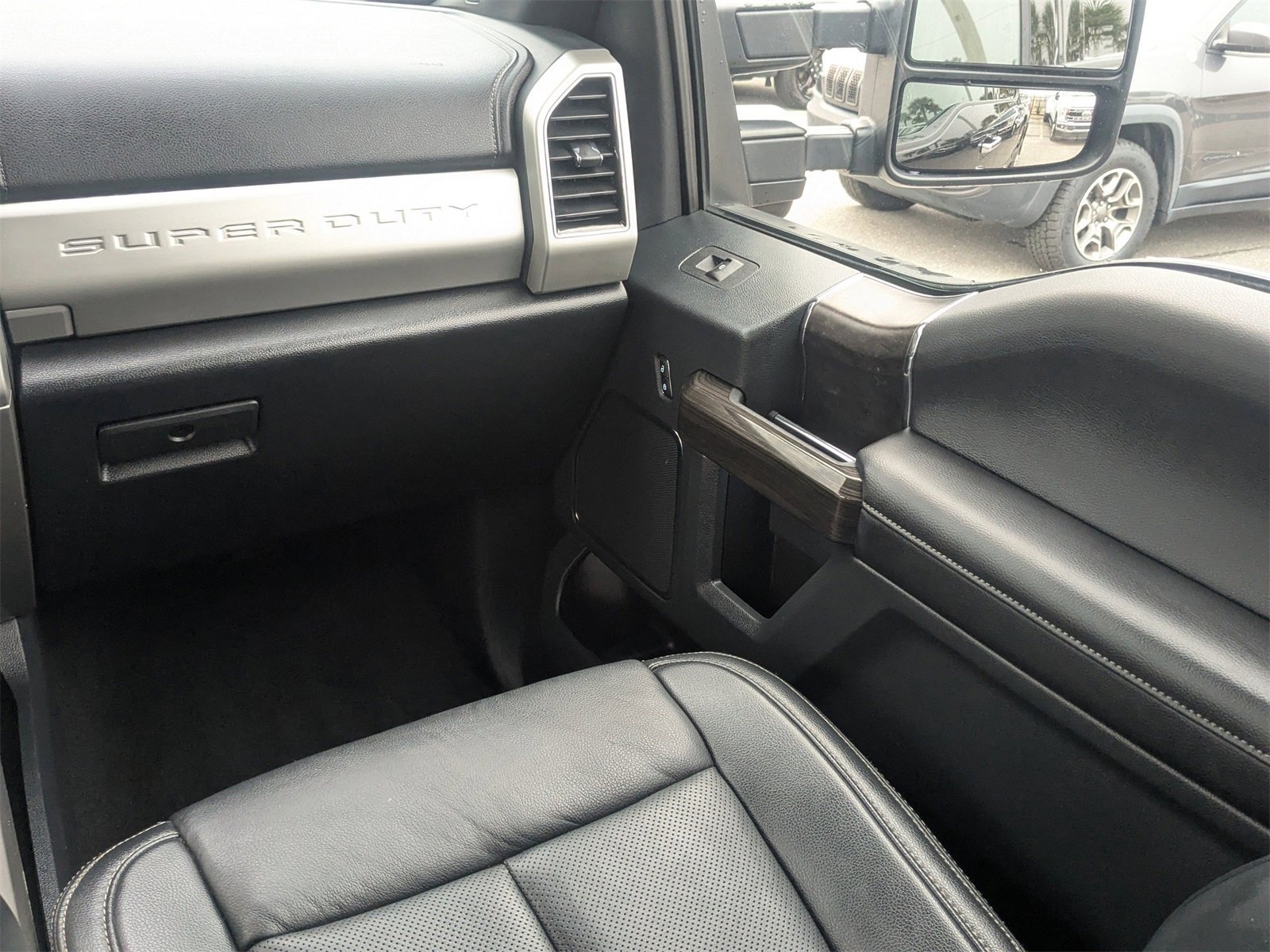 Used 2022 Ford F350 Lariat w/ Lariat Ultimate Package image 19