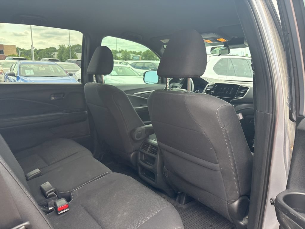 Used 2021 Honda Passport Sport image 29
