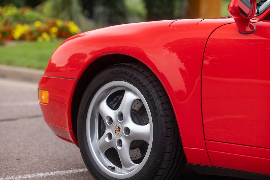 Used 1995 Porsche 911 Carrera RWD image 31